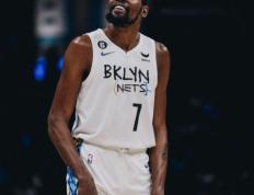 九游-包含杜兰特连续十场比赛得分超过挺进下一轮，篮网挑战极限！的词条