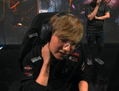 九游体育-关于Uzi新星出色防守表现惊艳，老鹰未来可期！的信息