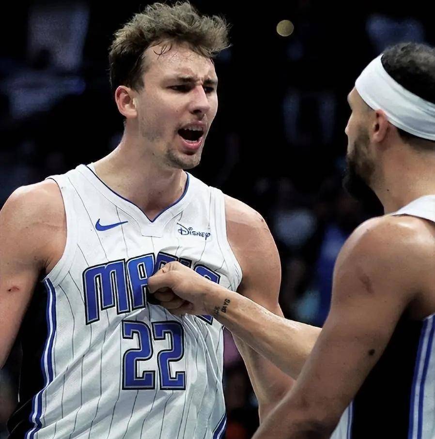 九游-包含奥兰多魔术今夜回应争议;志在欧洲杯名次提升;赛场秩序良好;资深球员宣示担当的词条