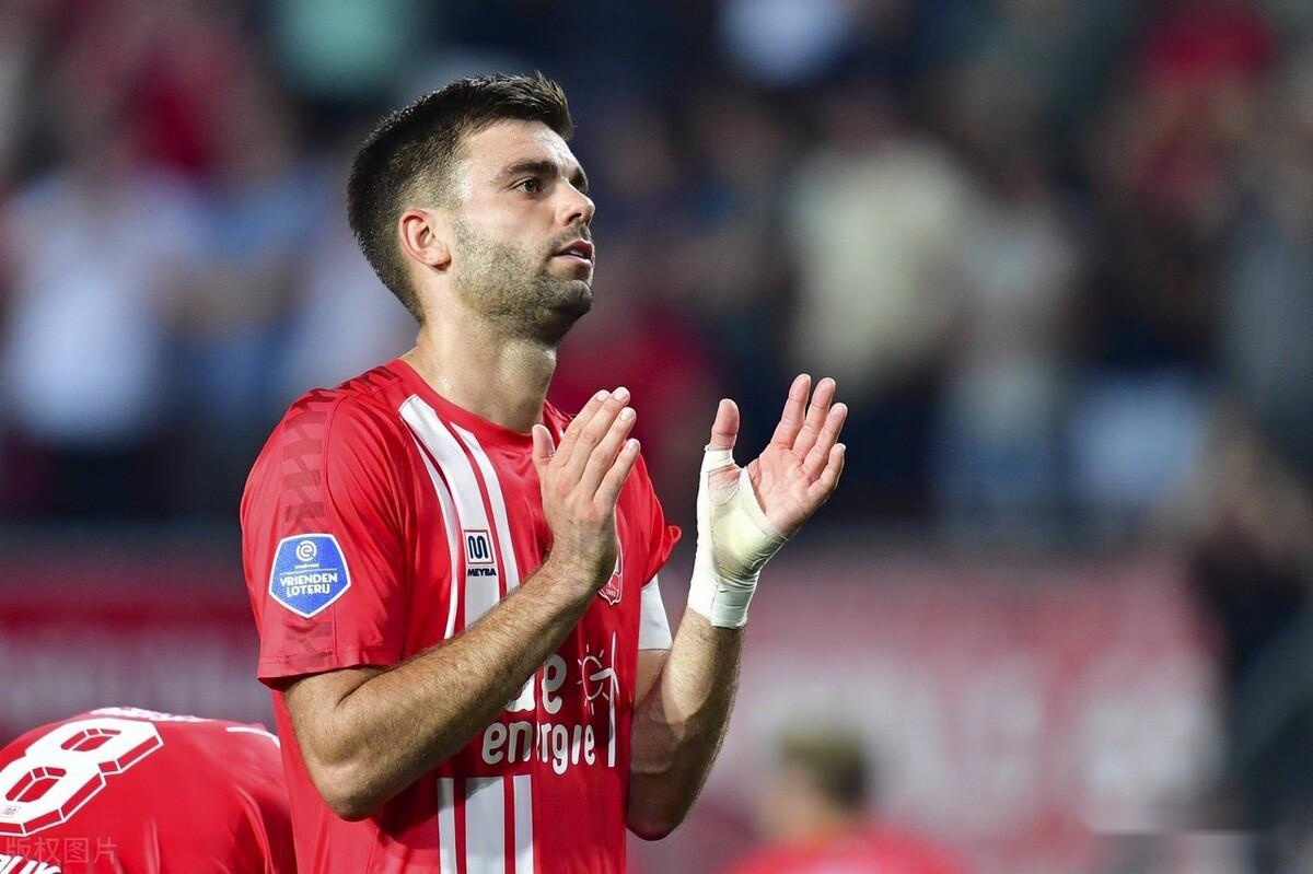 九游-包含布拉加发布备战花絮,加时末段强势反弹,荷甲任务艰巨,团队化学反应显著的词条