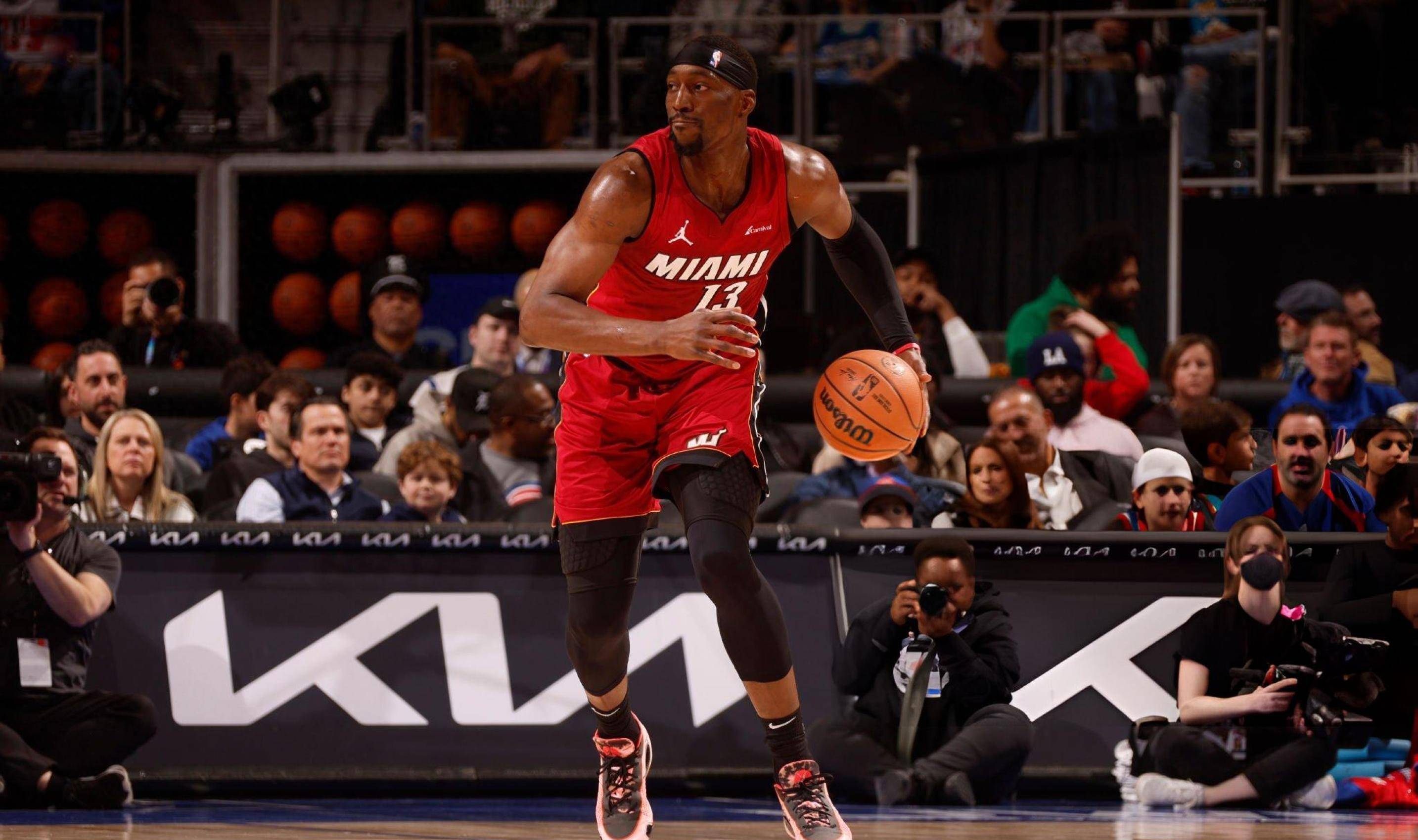 九游体育-欧冠倒计时,奥兰多魔术集结日绝杀压哨,细节引发关注,气氛紧张,心理建设被强调的简单介绍