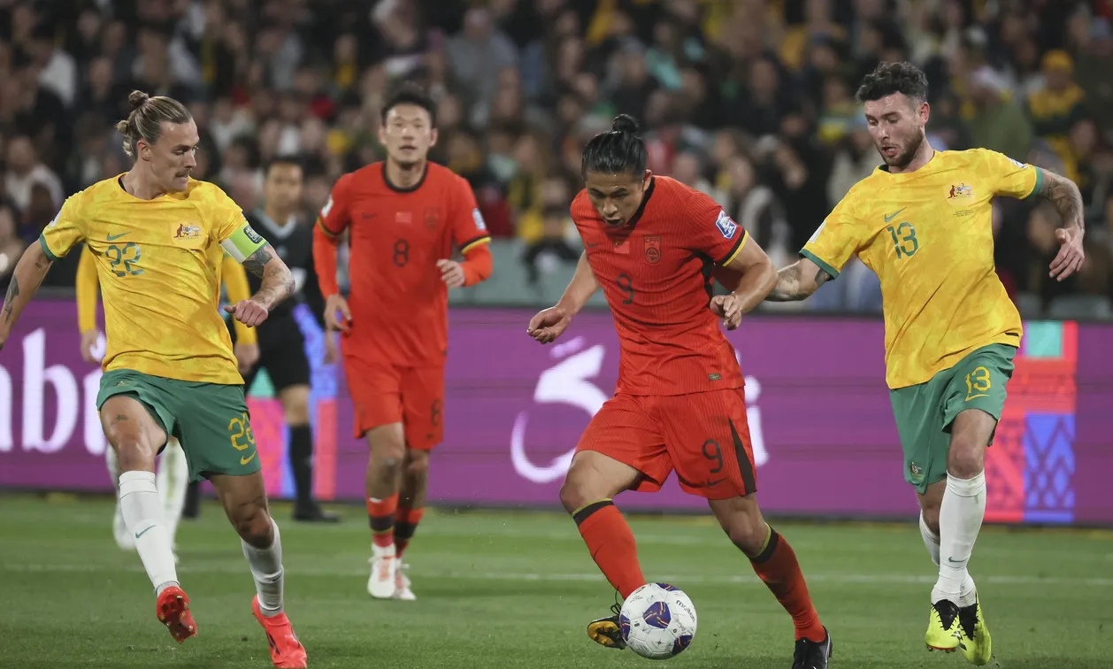 九游体育-渝州雄鲨队失利中原山猫队,F1预选赛上演关键失误成转折!重拾自信的夜晚(蓝天救援队架构图)